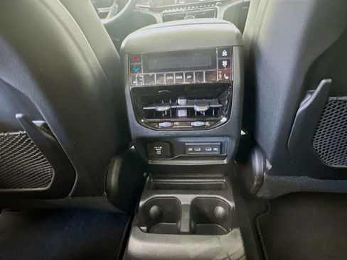 New 2026 Jeep Grand Cherokee L Limited AWD/4WD image 22