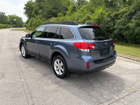 Used 2014 Subaru Outback 2.5i Premium AWD/4WD image 3