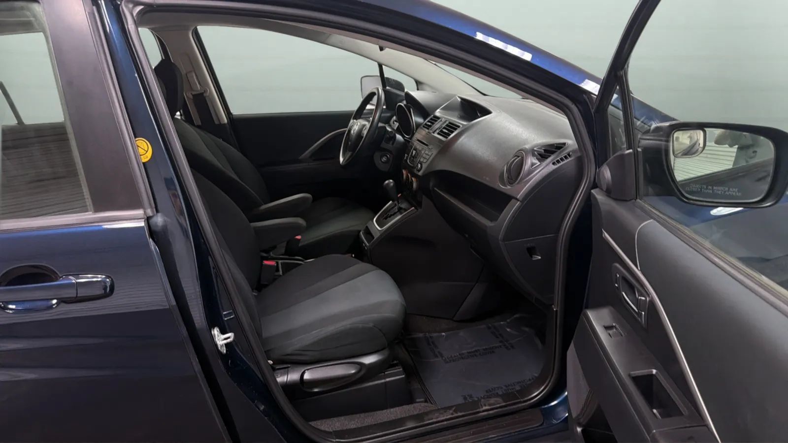 Used 2014 MAZDA MAZDA5 Sport FWD image 20
