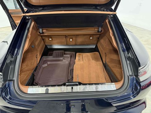 Used 2022 Porsche Panamera Platinum Edition RWD image 70