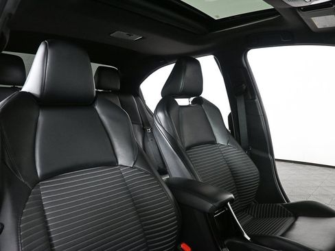 Used 2022 Toyota Corolla XSE image 19