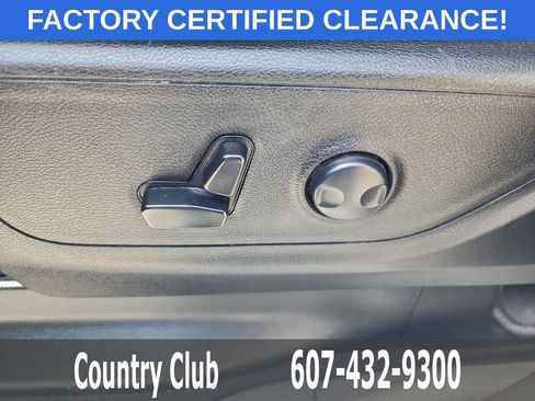 Used 2025 RAM 1500 Big Horn AWD/4WD image 12