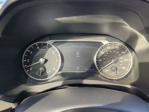 Used 2024 Nissan Altima 2.5 SV image 31