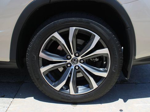 Used 2018 Lexus RX 350L FWD image 43