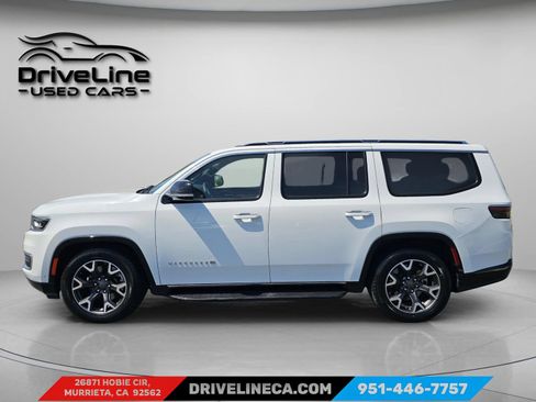 Used 2024 Jeep Wagoneer Series III AWD/4WD image 14