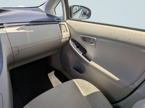 Used 2012 Toyota Prius Two FWD image 15