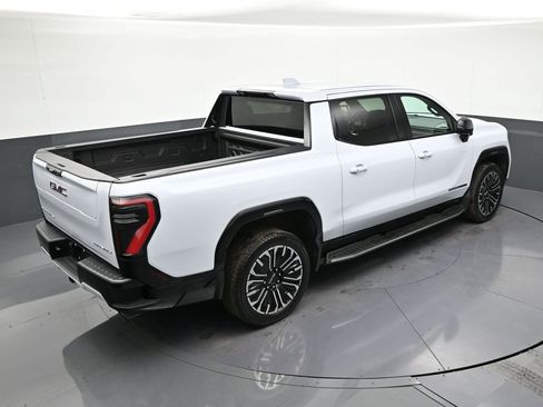 Used 2026 GMC Sierra EV Denali AWD/4WD image 19