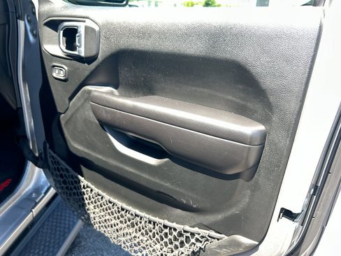 Used 2021 Jeep Wrangler Unlimited Rubicon image 23