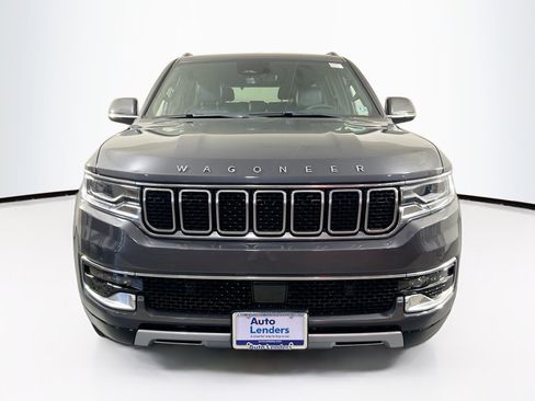 Used 2022 Jeep Wagoneer Series II AWD/4WD image 2