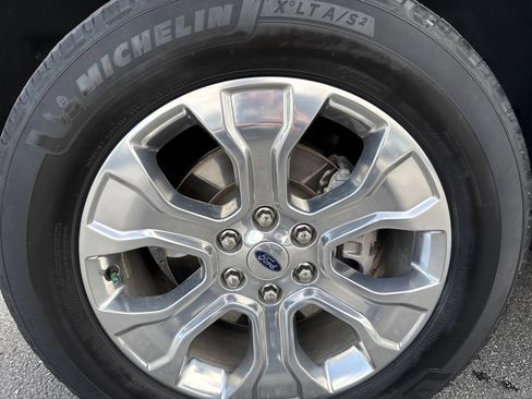 Certified 2022 Ford F150 Platinum w/ Equipment Group 701A High AWD/4WD image 10