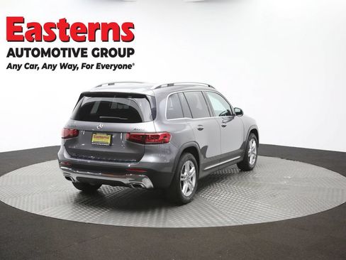 Used 2021 Mercedes-Benz GLB 250 4MATIC image 40