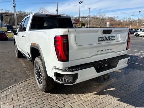 New 2026 GMC Sierra 2500 Denali Ultimate w/ Max Trailering Package image 8