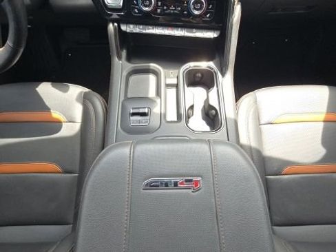 Used 2025 GMC Sierra 2500 AT4 AWD/4WD image 42