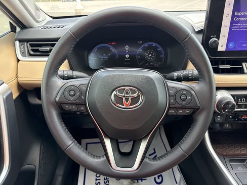 Used 2024 Toyota RAV4 Limited image 11