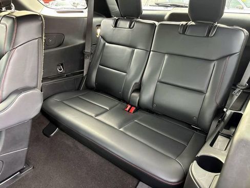 Used 2025 Ford Explorer ST-Line image 11