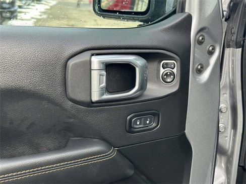 Certified 2020 Jeep Wrangler Unlimited Sahara image 12