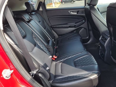 Used 2024 Ford Edge Titanium image 30