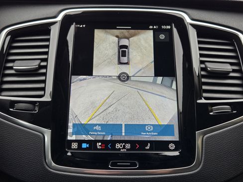 Used 2024 Volvo XC90 B6 Plus w/ Protection Package Premier image 27