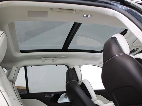 Used 2023 Lincoln Aviator Black Label w/ Class IV Trailer Tow Package image 20