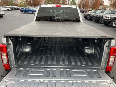 Used 2022 Ford F250 Lariat w/ Chrome Package image 8