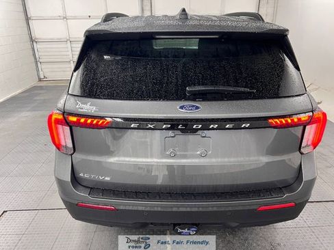 New 2026 Ford Explorer Active image 7
