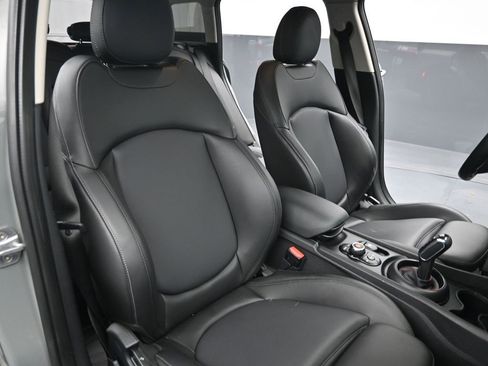 Used 2020 MINI Cooper Clubman S w/ Storage Package image 27