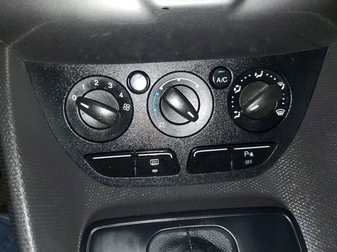 Used 2016 Ford Transit Connect XLT image 19