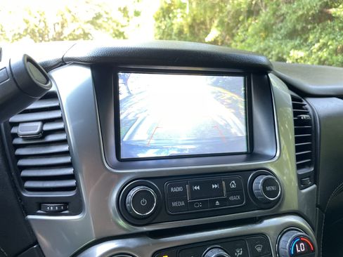 Used 2019 Chevrolet Tahoe LT AWD/4WD image 24