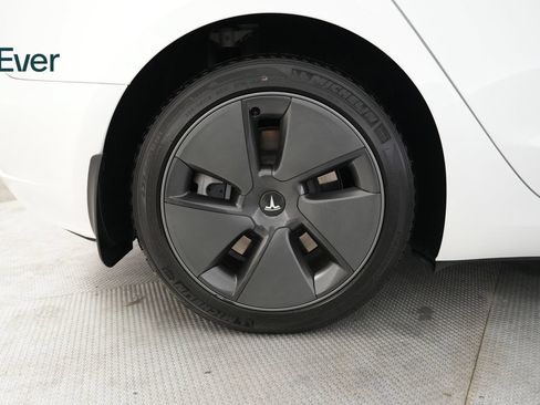 Used 2023 Tesla Model 3 Standard Range RWD image 22