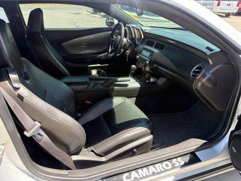 Used 2010 Chevrolet Camaro SS w/ RS Package RWD image 6
