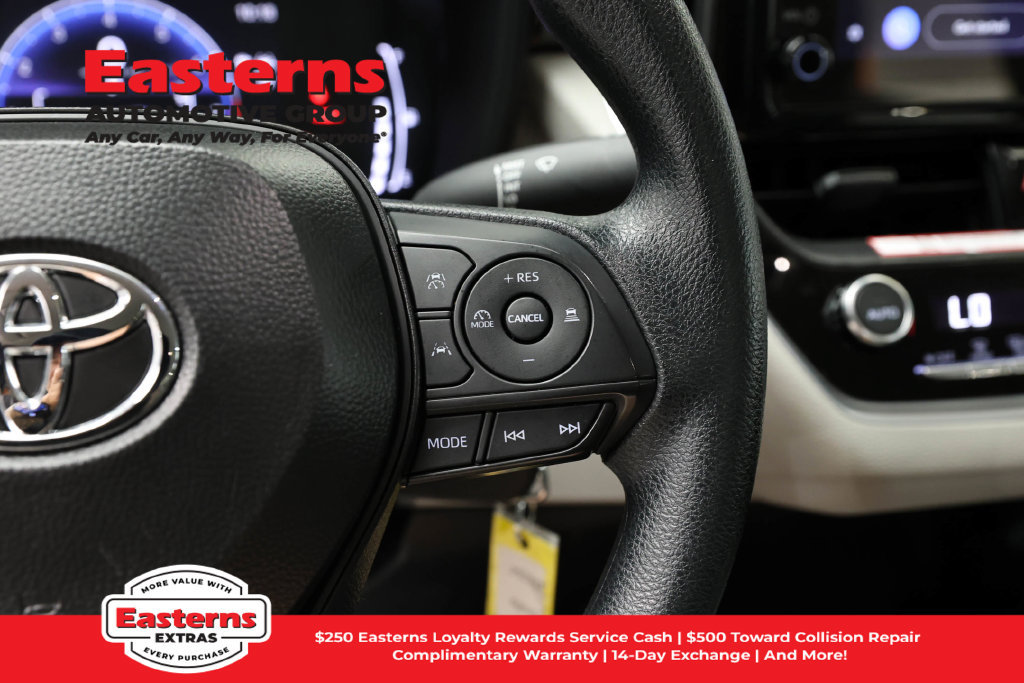 Used 2026 Toyota Corolla LE FWD image 16