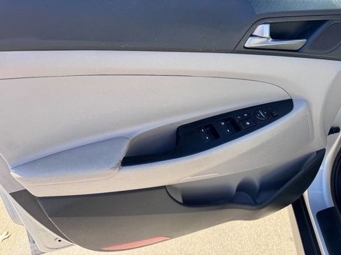 Used 2017 Hyundai Tucson SE image 17