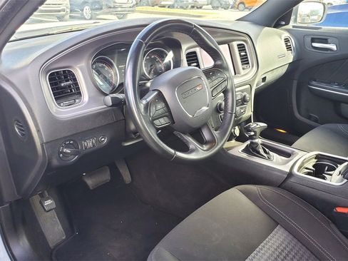 Used 2023 Dodge Charger SXT image 9