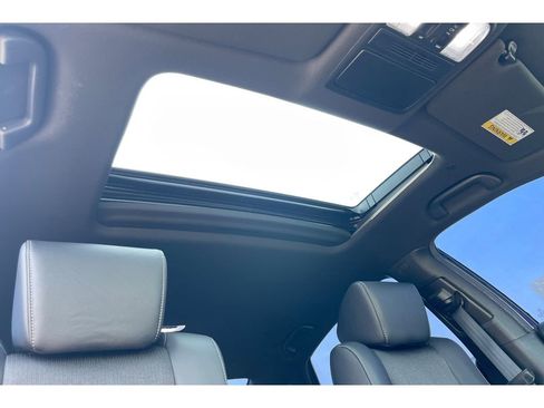 Used 2022 Honda Accord Sport image 19