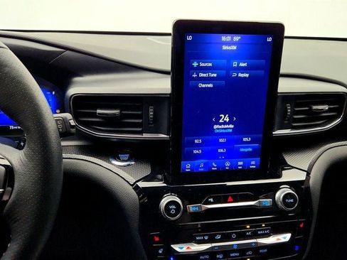 Used 2023 Ford Explorer ST w/ Equipment Group 401A image 18