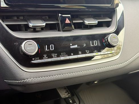 Used 2024 Toyota Corolla XSE FWD image 15