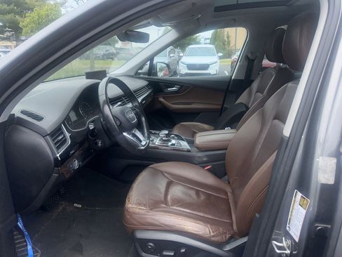 Used 2017 Audi Q7 3.0T Premium Plus AWD/4WD image 4