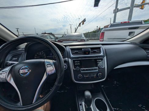 Used 2017 Nissan Altima 2.5 S w/ Power Driver Seat Package FWD image 21