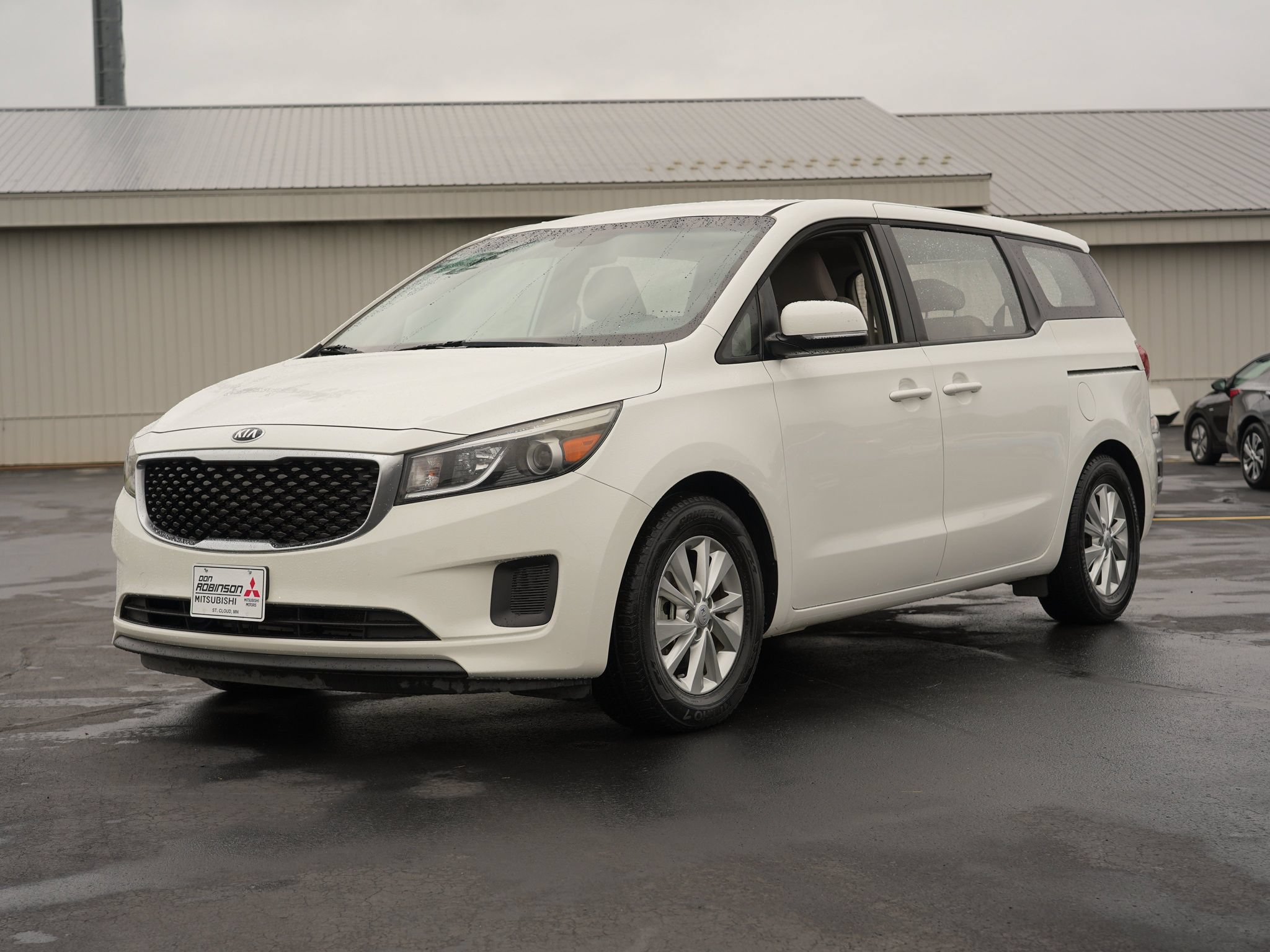 Used 2018 Kia Sedona L FWD image 8