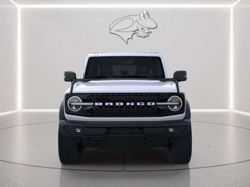 New 2025 Ford Bronco Outer Banks image 6