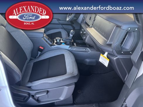 New 2025 Ford Bronco 4-Door image 13