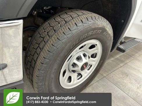 Used 2022 GMC Sierra 3500 Pro w/ Convenience Package image 32