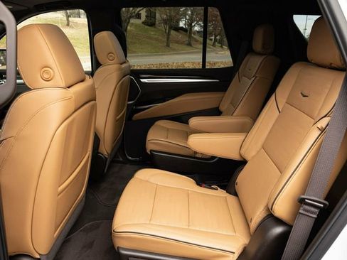 Used 2026 Cadillac Escalade Luxury w/ Touring Package image 60