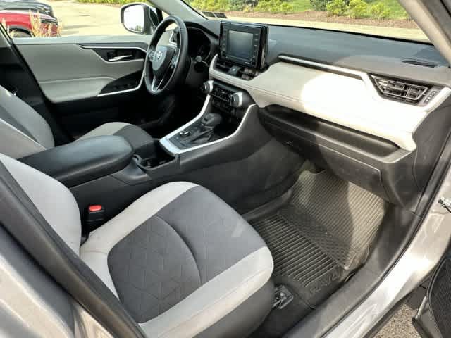 Used 2022 Toyota RAV4 XLE w/ Convenience Package AWD/4WD image 21