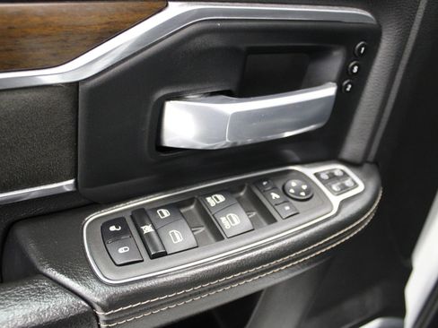 Used 2024 RAM 2500 Laramie image 14