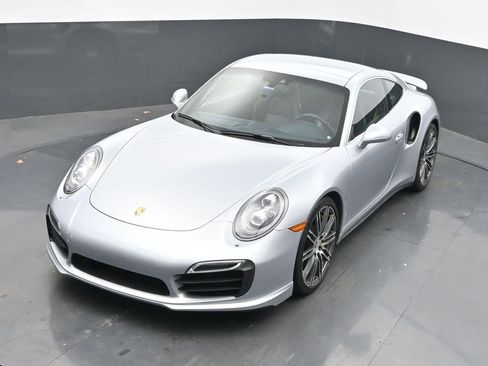 Used 2014 Porsche 911 Turbo S w/ Light Design Package AWD/4WD image 34