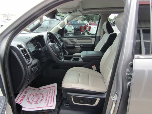 Used 2023 RAM 1500 Limited AWD/4WD image 30