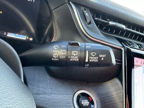 New 2025 Jeep Grand Cherokee L Limited image 25