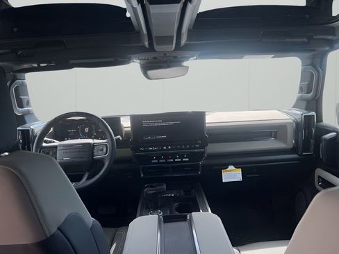 New 2026 GMC Hummer EV 4x4 Crew Cab image 22