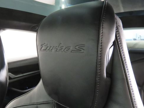 Certified 2022 Porsche Taycan Turbo S AWD/4WD image 38